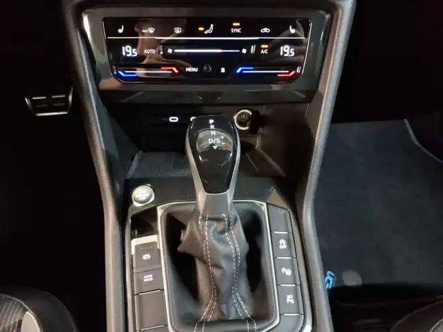 Volkswagen Tiguan view 10