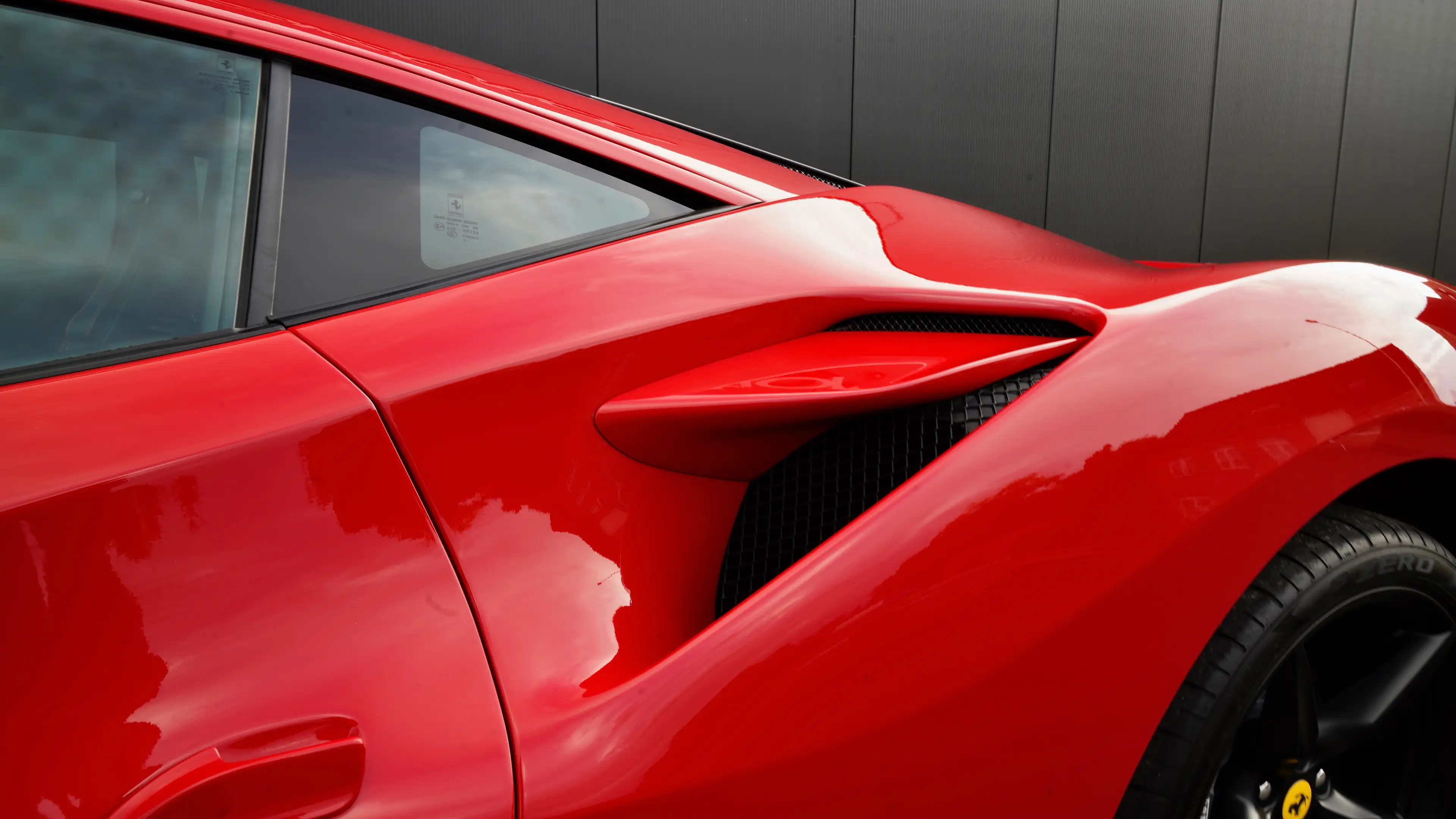 Ferrari F8 Tributo *LIFT/CERAMIC/CARBON/CAMERA/FULL* — photo 12