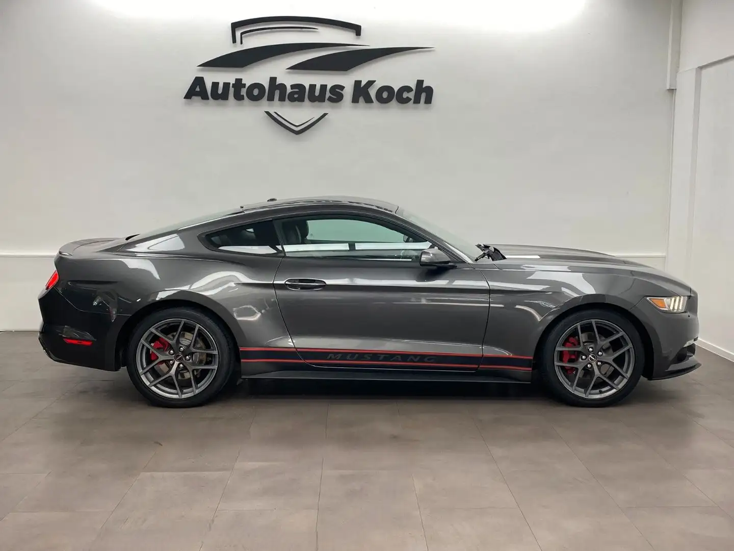 Ford Mustang MUSTANG 2.3 ECOBOOST #NEUWERTIG & #BILDHÜBSCH Grijs - 2