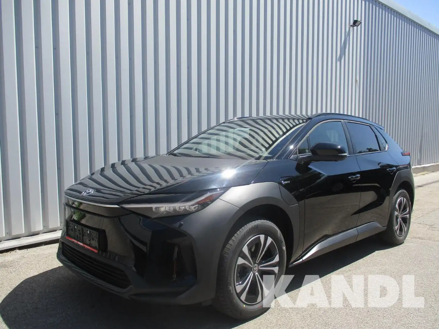 Toyota bZ4X Elektro 71.4kWh Aut. Comfort Schwarz - 1