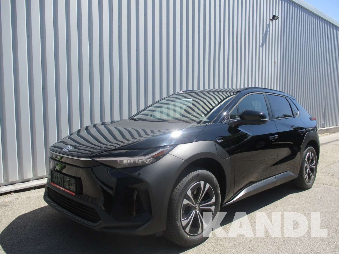 2025 Toyota bZ4X
