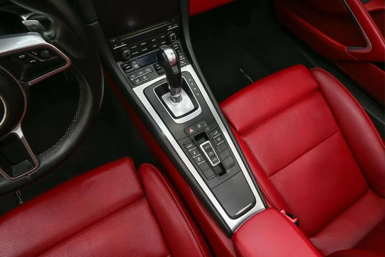 Porsche 911 снимка Porsche 911