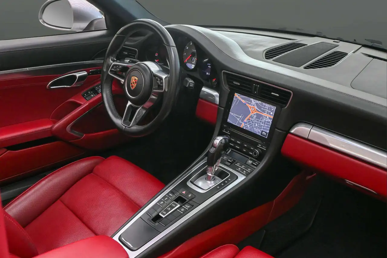 Porsche 911 снимка Porsche 911