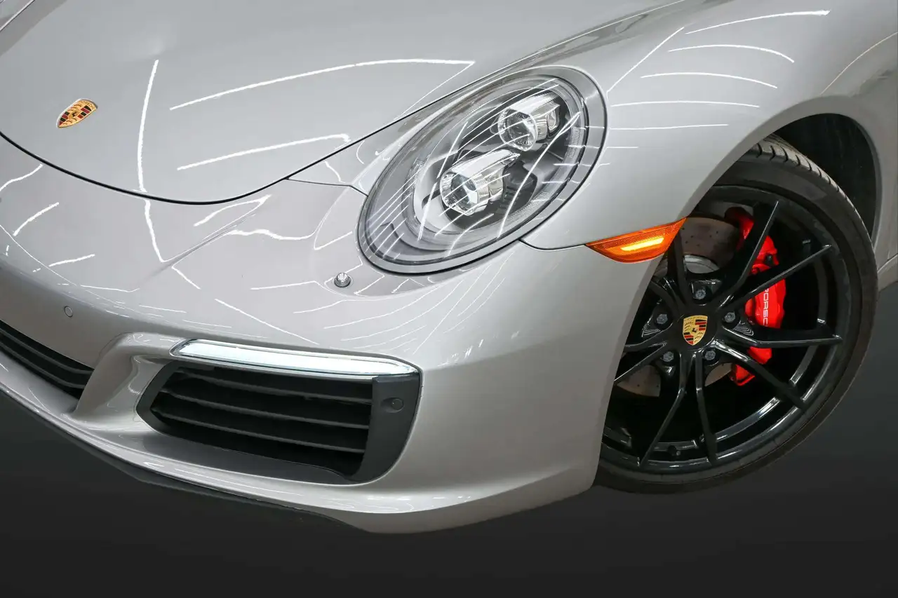 Porsche 911 снимка Porsche 911