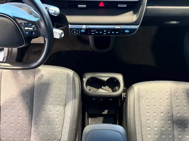 Hyundai Ioniq 5 view 12