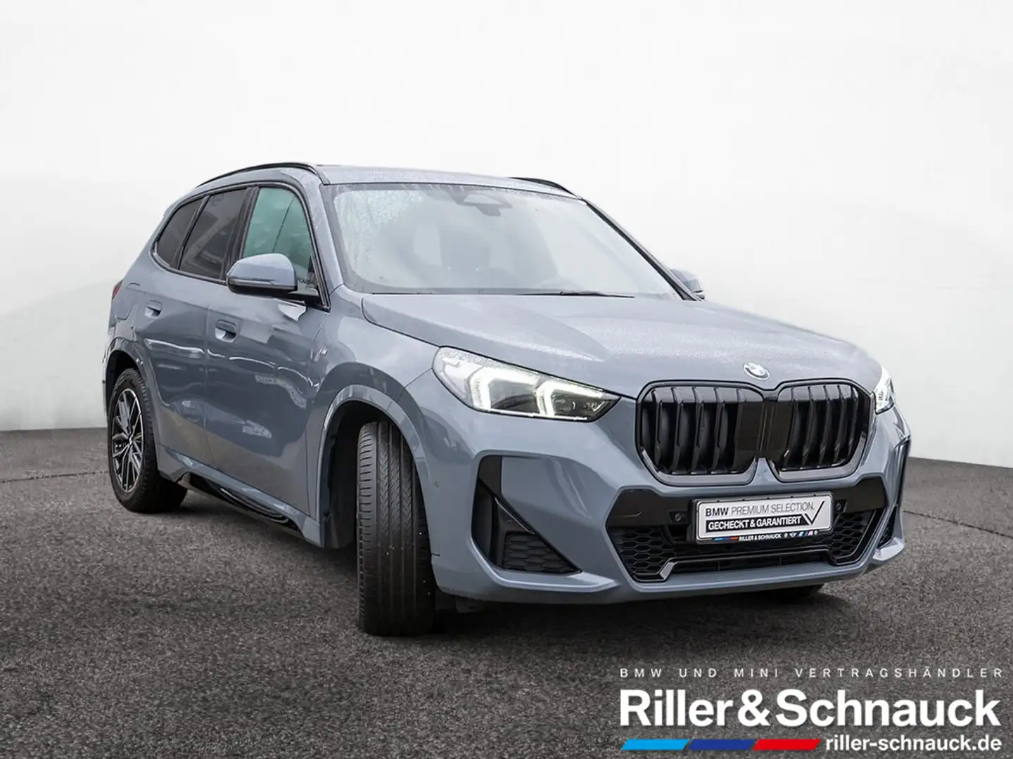 BMW X1 xDrive 23d M-Sport KAMERA NAVI AHK ACC LED Grau - 2