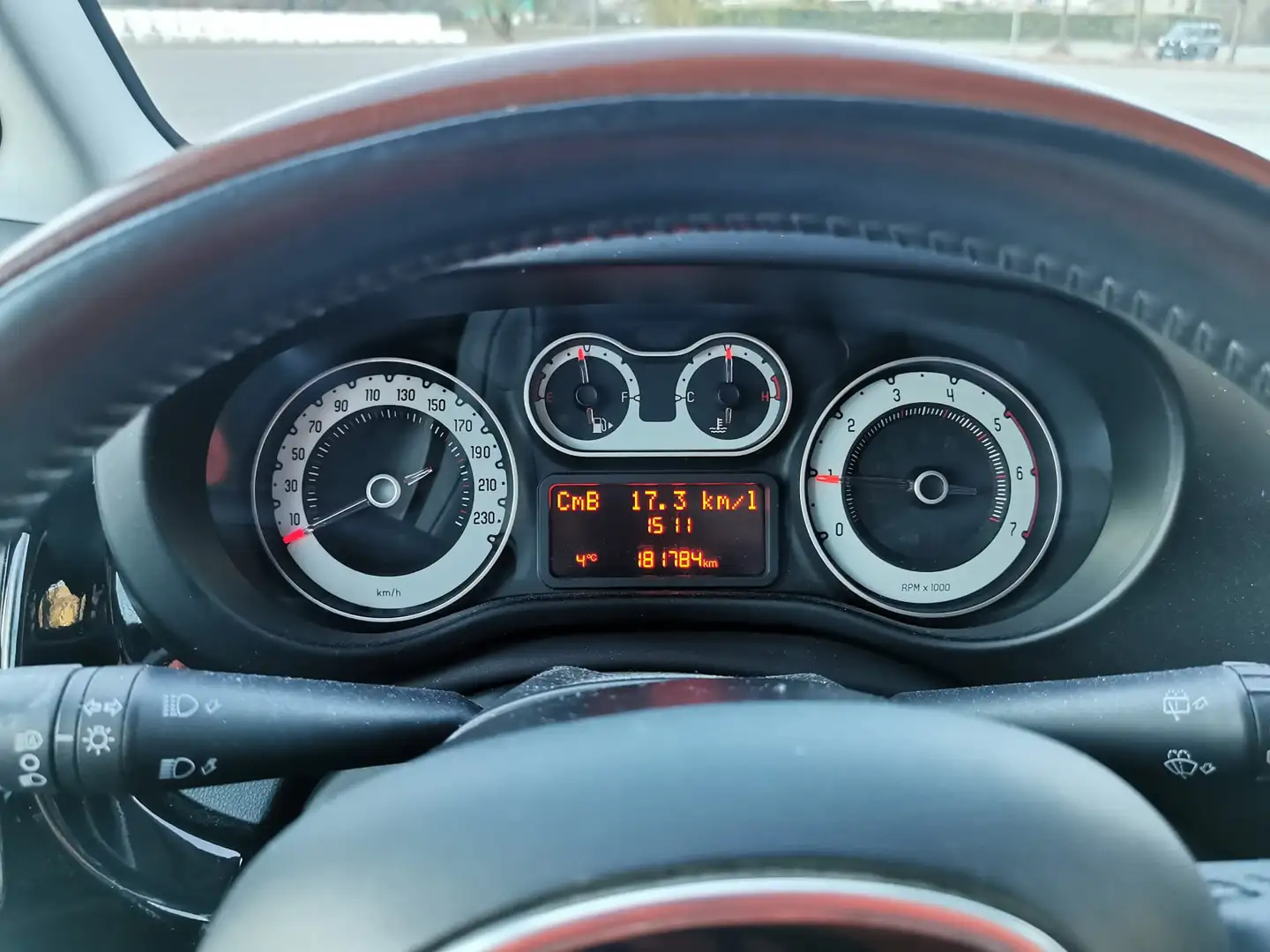 Fiat 500L 500L 1.6 mjt Trekking 105cv Nero - 2