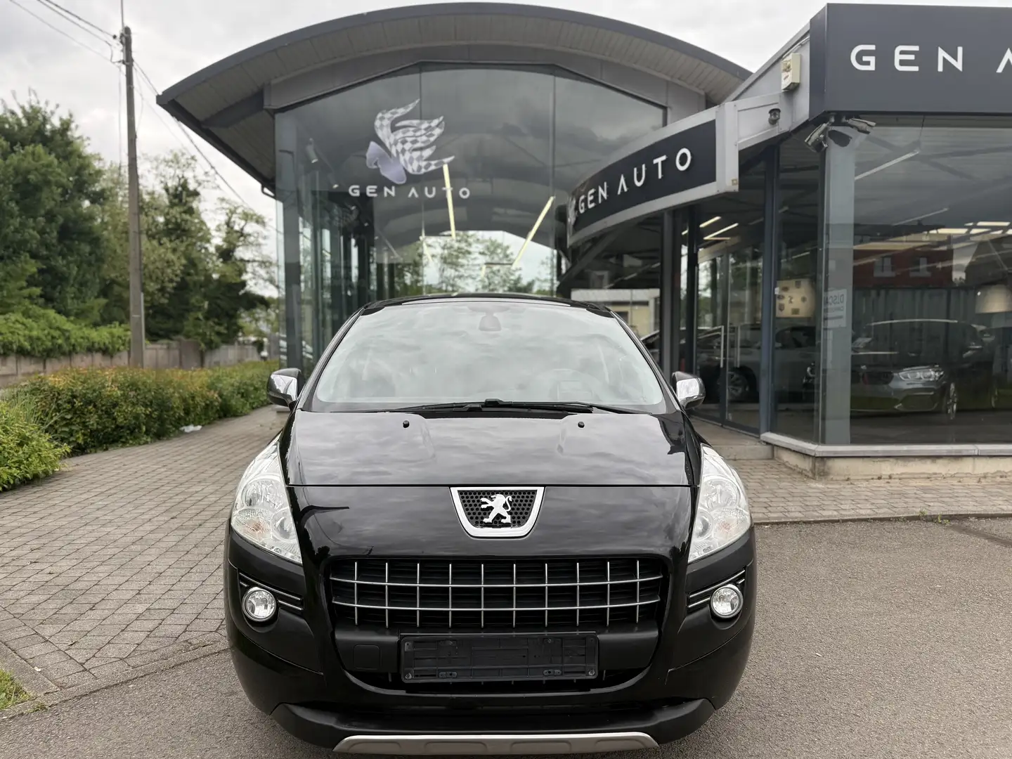 Peugeot 3008 1.6 HDi Premium Pack Automatique Pano. S.Chauffant Noir - 2