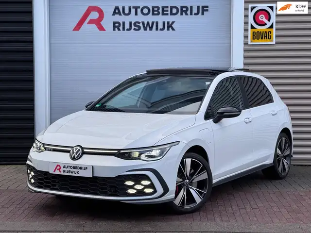 Volkswagen Golf GTE 1.4 eHybrid Pano/Matrix/Blindspot