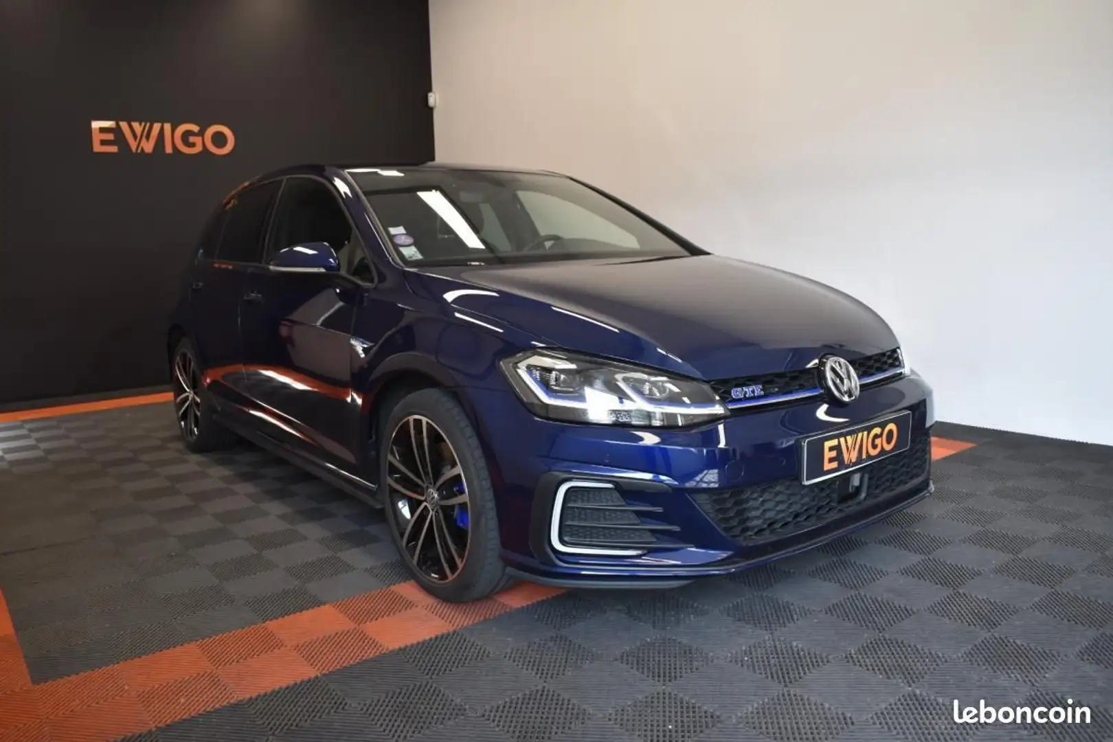 Volkswagen Golf GTE 204ch 1ERE MAIN FRANCAISE KM CERTIFIÉ SUIVI GA Bleu - 1