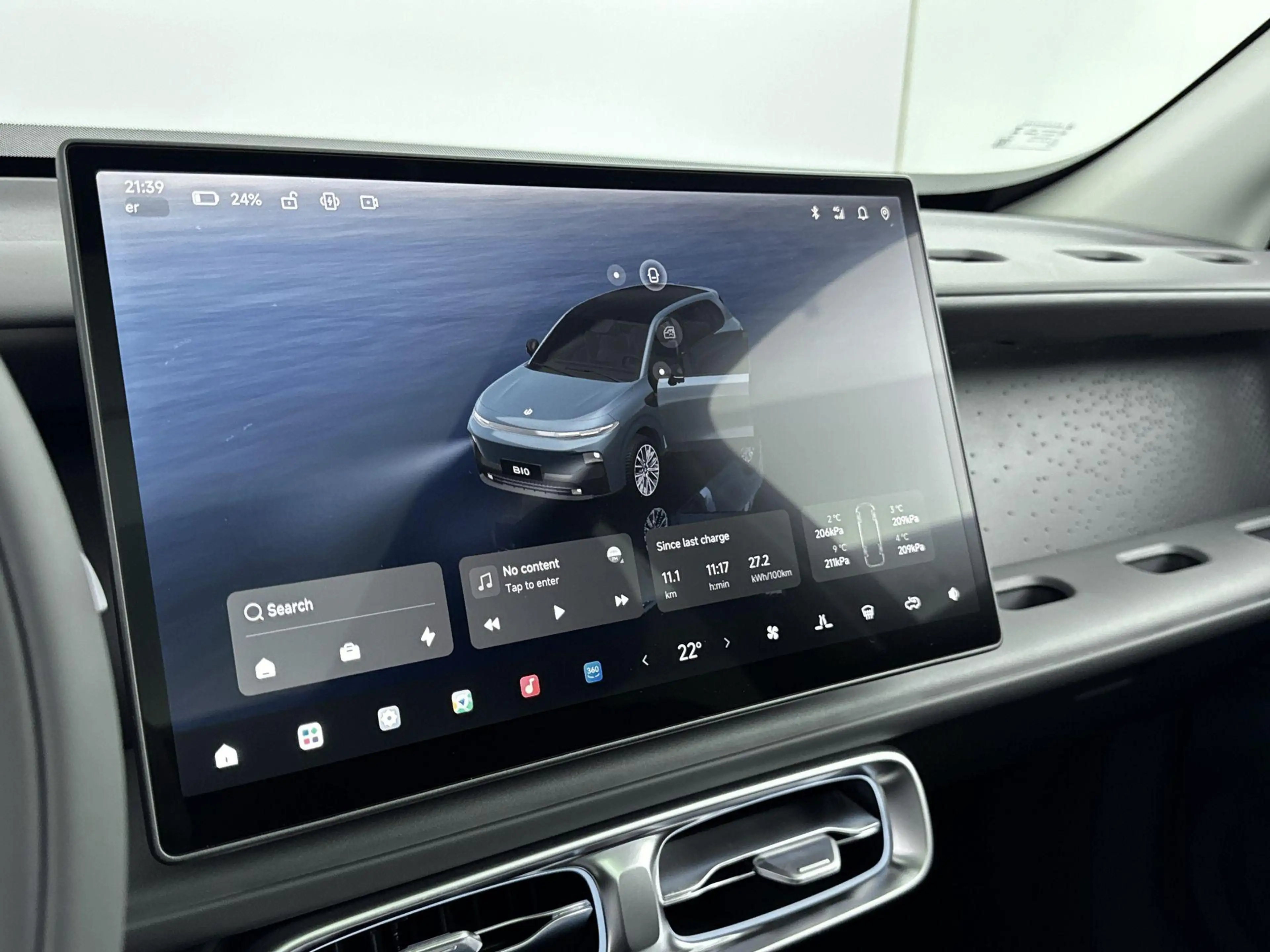 Leapmotor B10 Design Hybrid EV 18.8 kWh | Navigatie | Carplay | — photo 8