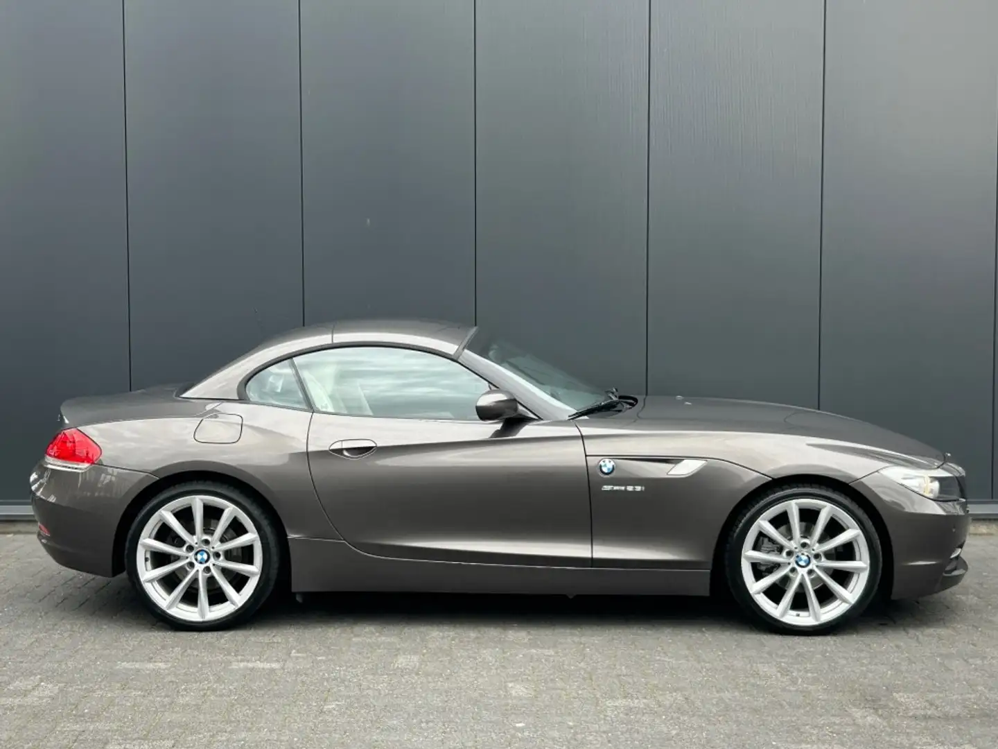 BMW Z4 sDrive23i Aut. Sportstoelen Leder Navi prof. Cruis Brun - 2