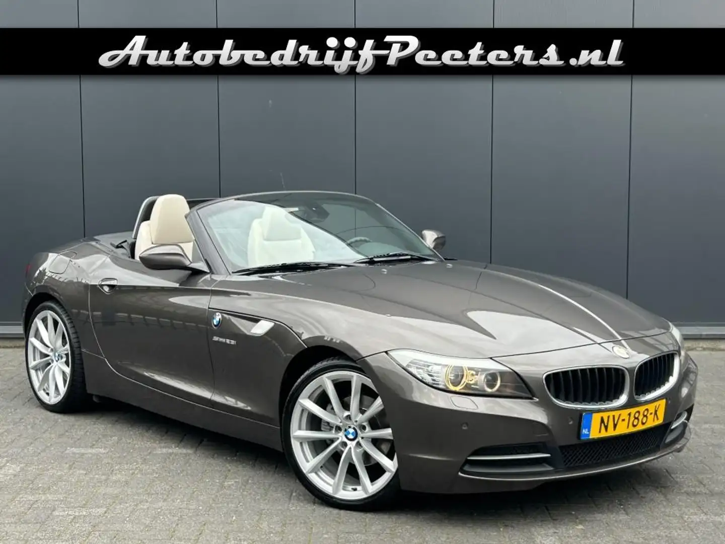 BMW Z4 sDrive23i Aut. Sportstoelen Leder Navi prof. Cruis Brun - 1