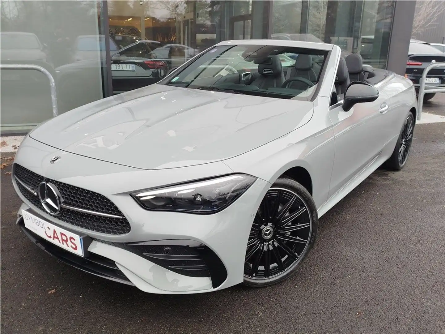 Mercedes-Benz CLE 200 AMG Line 200 9G-TRONIC Grau - 1