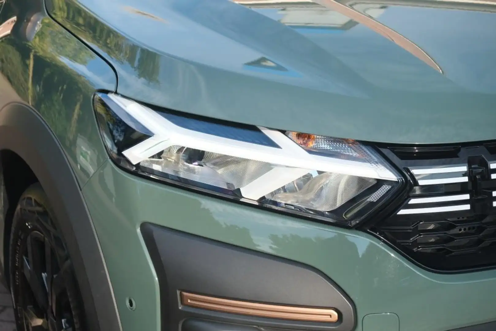 Dacia Jogger 1.6 Hybrid 140pk Aut. Extreme 7p. | Navi | App Con Groen - 2