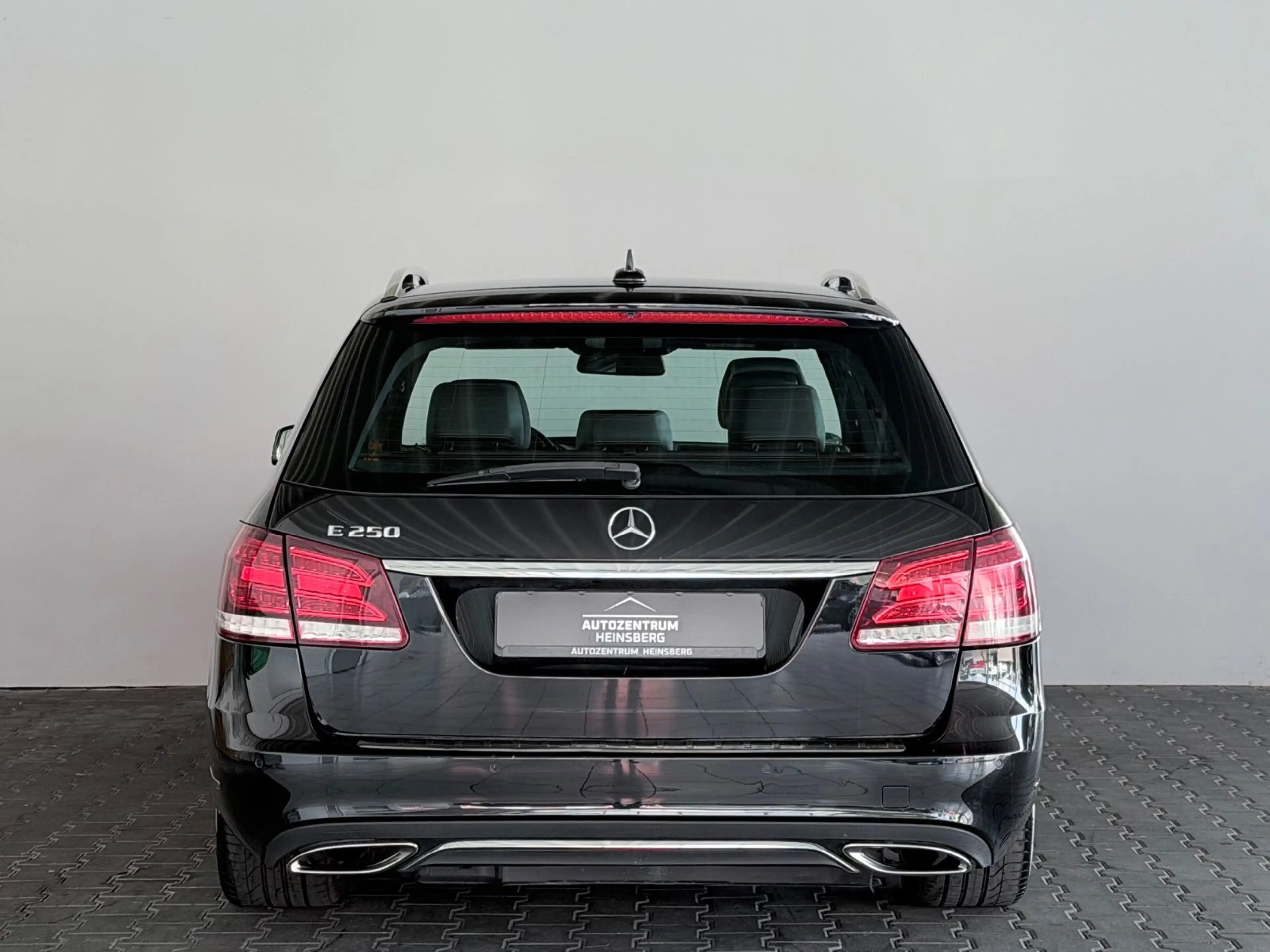 Mercedes-Benz E 250 E T-Modell E 250 BlueTec — photo 3