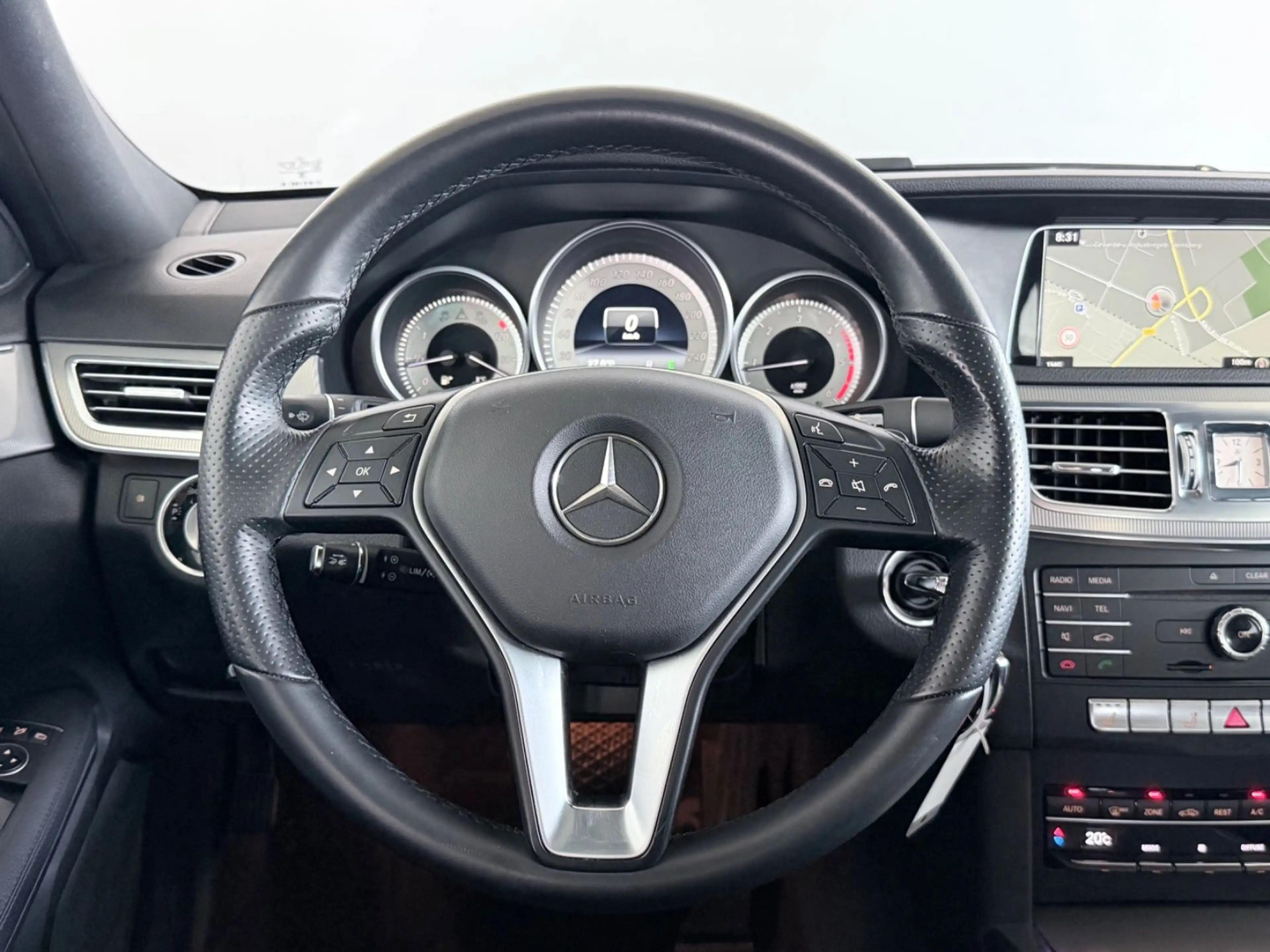 Mercedes-Benz E 250 E T-Modell E 250 BlueTec — photo 9