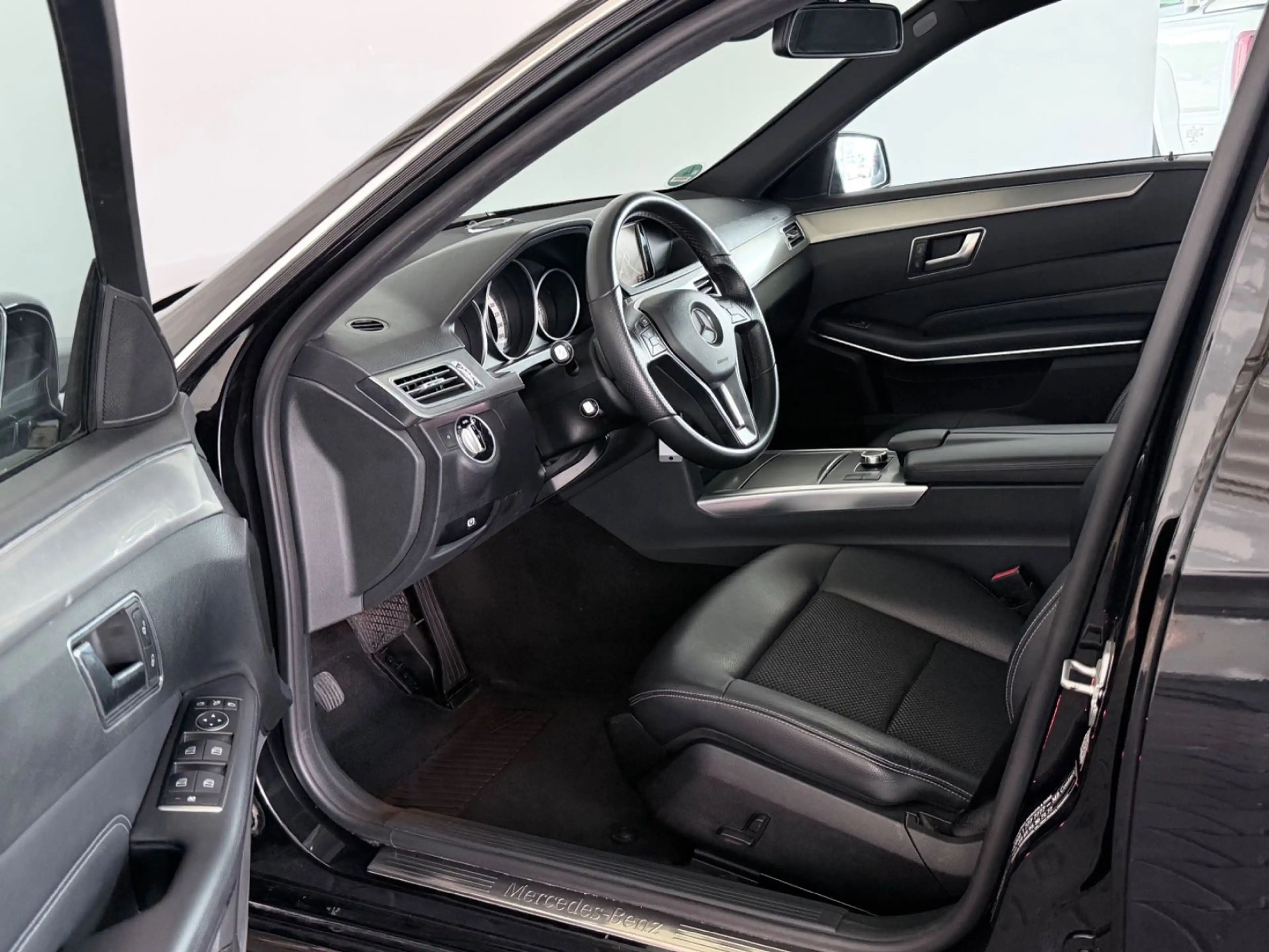 Mercedes-Benz E 250 E T-Modell E 250 BlueTec — photo 7