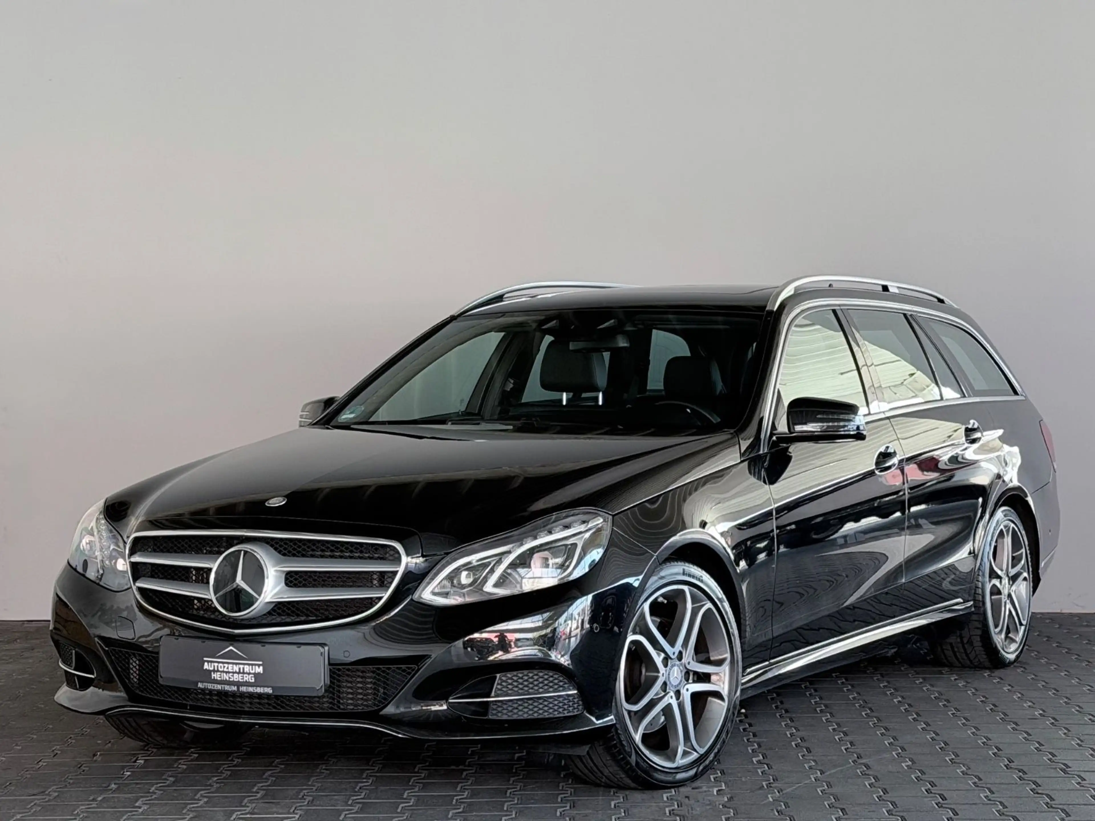 Mercedes-Benz E 250 E T-Modell E 250 BlueTec