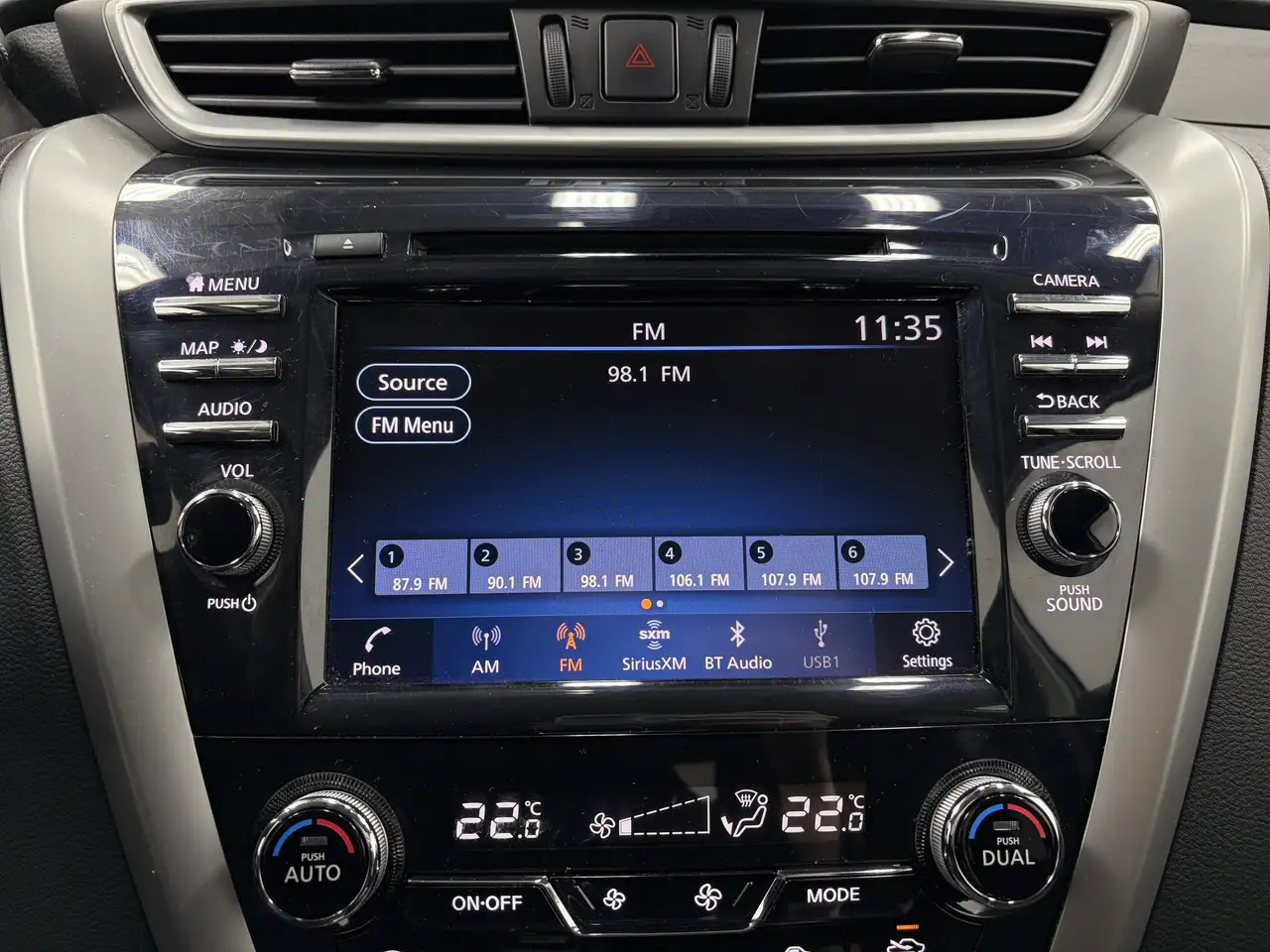 Nissan Murano снимка Nissan Murano