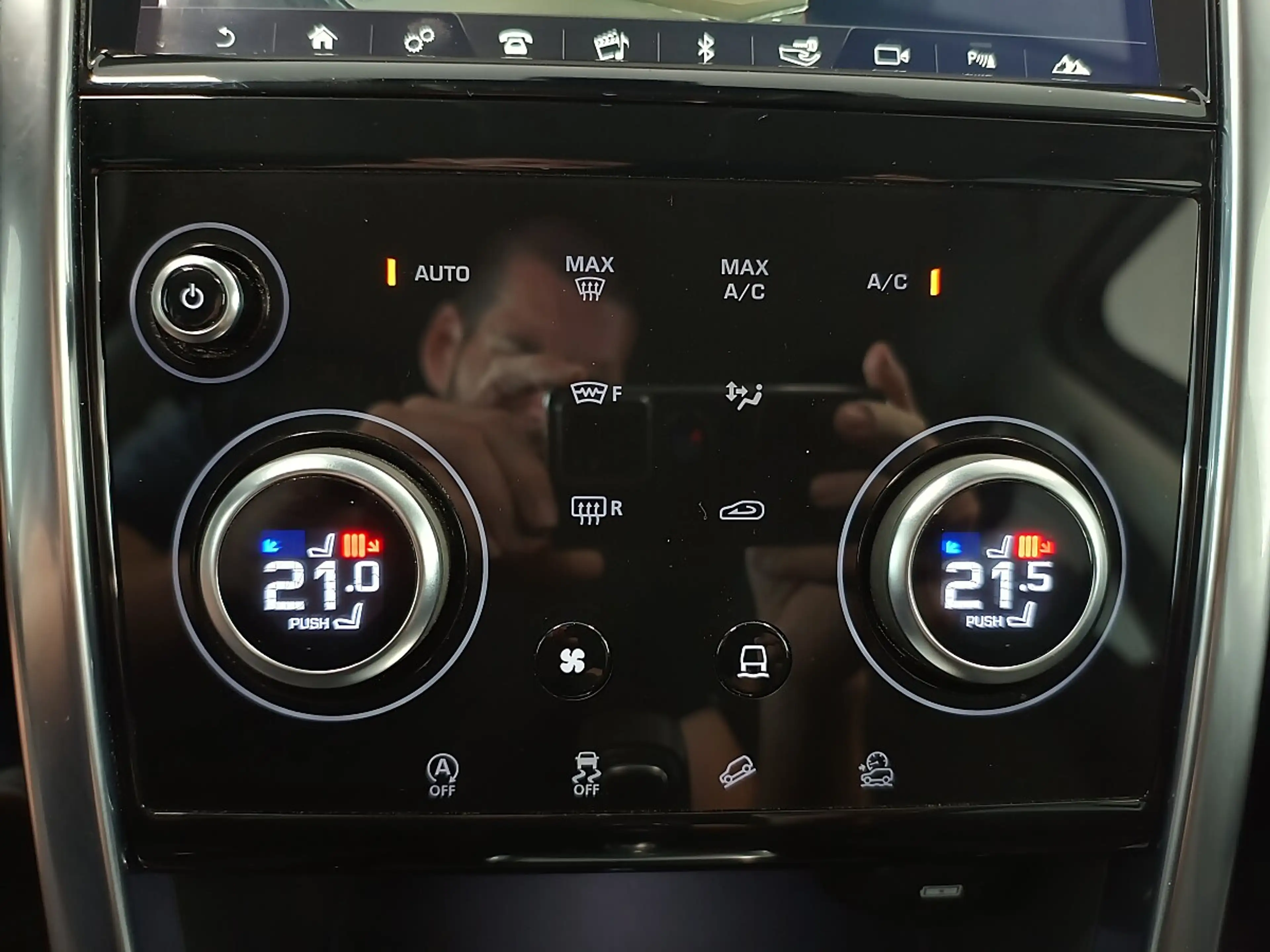 Land Rover Discovery Sport 2,0 TD4 150 4WD Pure Aut. *LED*Klima*SHZ*RFK* — photo 12