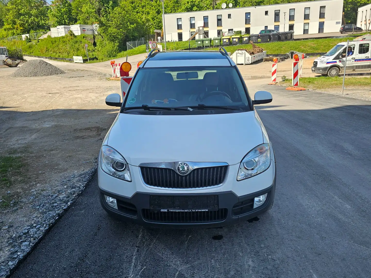 Skoda Roomster Scout Plus Edition Bílá - 1