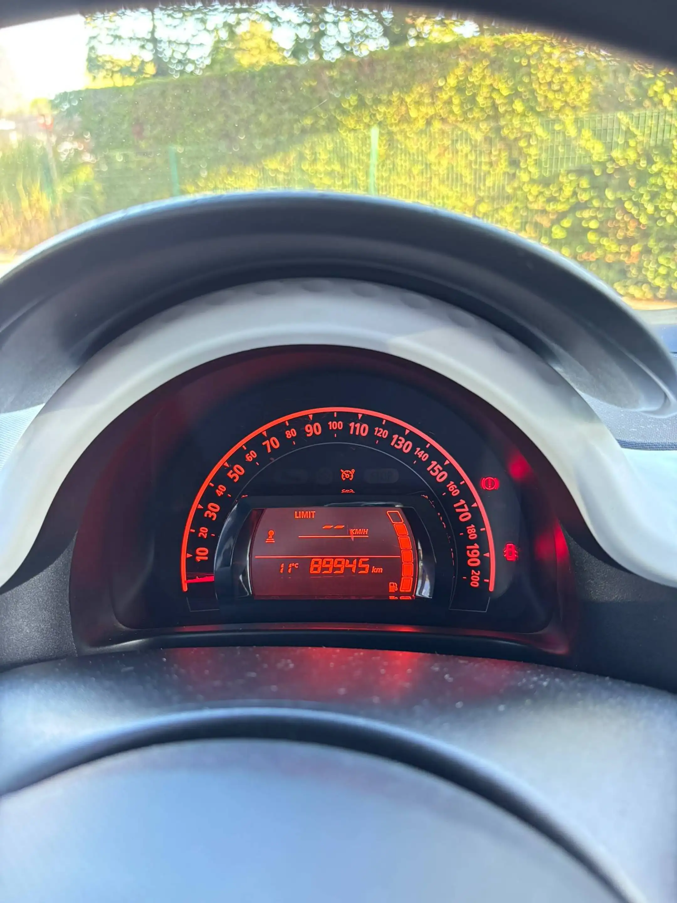 Renault Twingo Twingo 1.0i SCe Intens S — photo 11