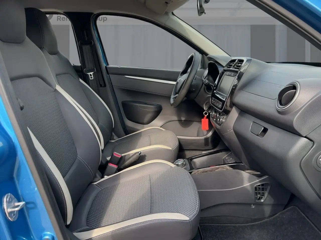 Dacia Spring Essential 45 LED Navi Klima Kamera Allwetter 8