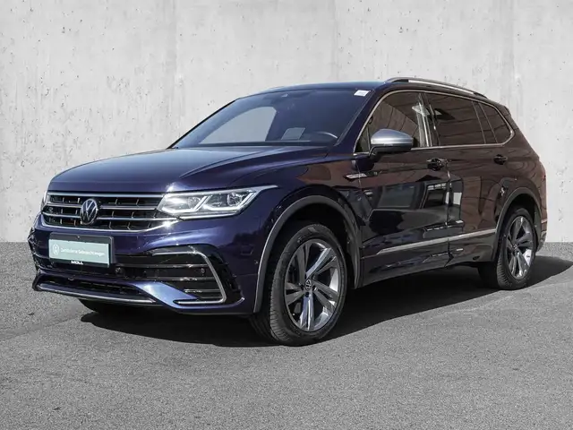Volkswagen Tiguan Allspace view 2