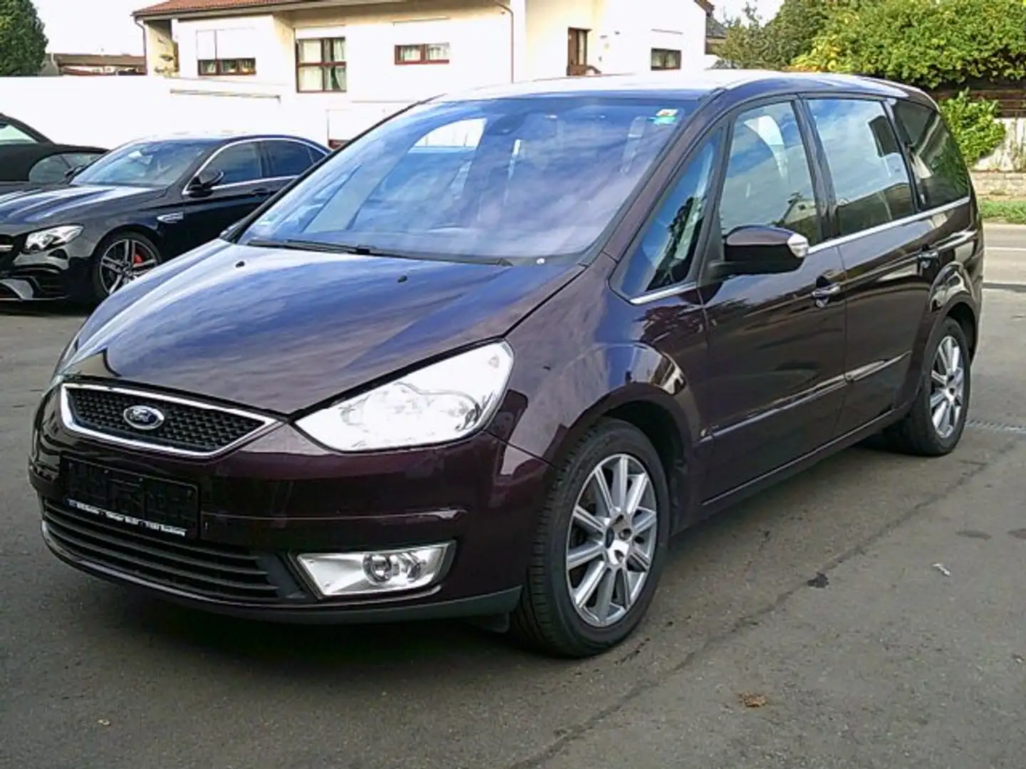 Ford Galaxy Ghia - 2