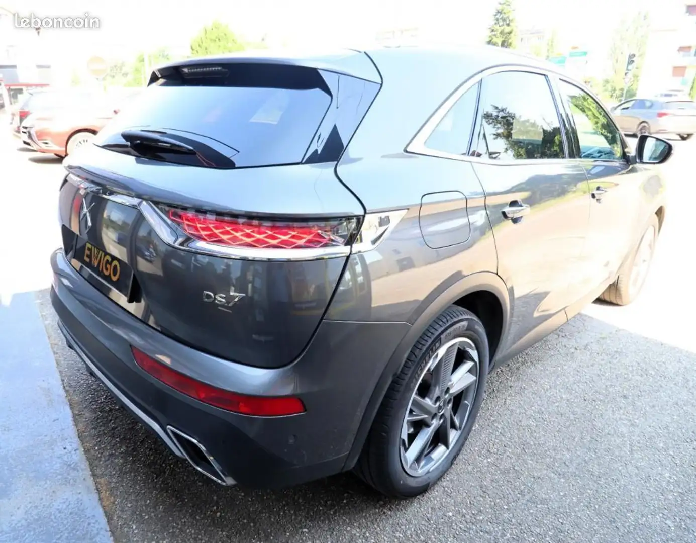 DS Automobiles DS 7 Crossback 2.0 BLUEHDI 180 CH GRAND-CHIC EAT BVA + CAMERA DE  Gris - 2