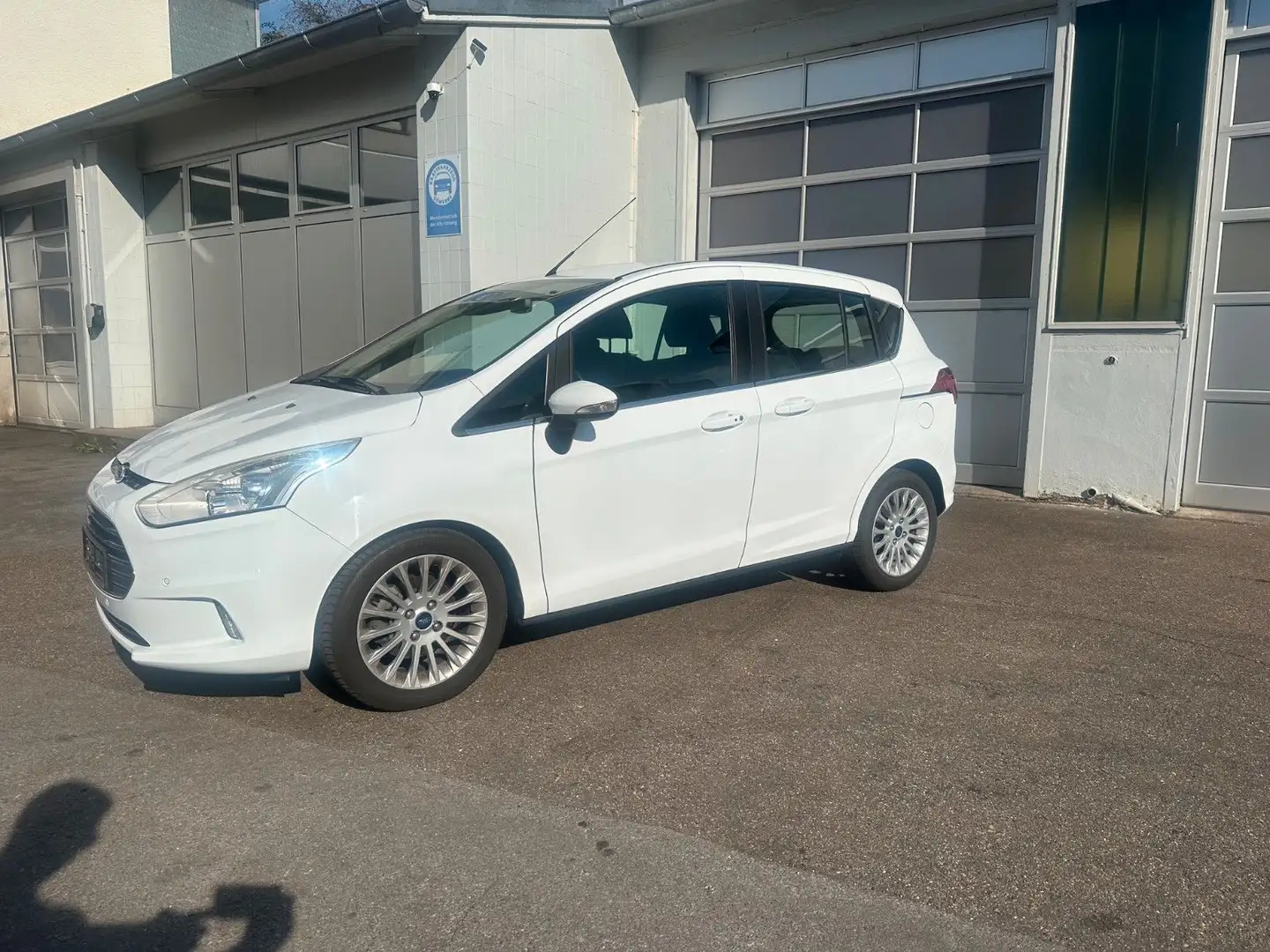 Ford B-Max B-MAX Titanium, Zahnriemen neu Alb - 1