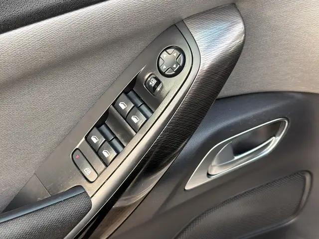 Citroen C4 Picasso view 27