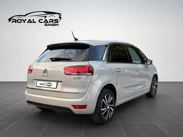 Citroen C4 Picasso view 9