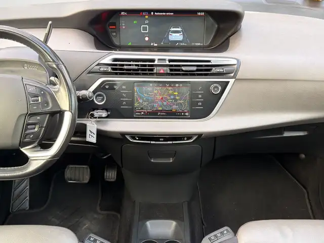 Citroen C4 Picasso view 12