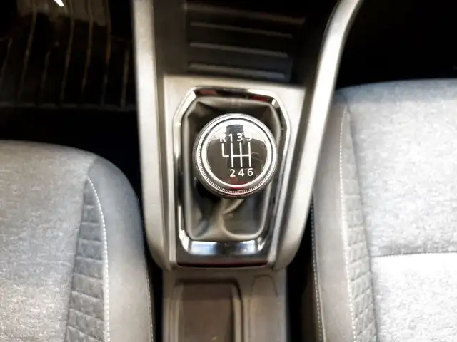 Renault Clio view 12
