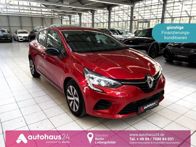 2023 Renault Clio in Red for sale
