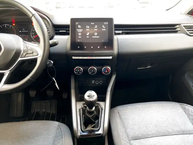 Renault Clio view 13