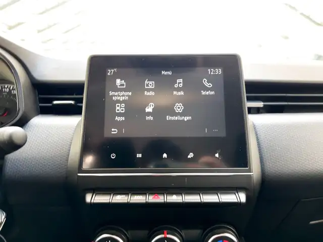 Renault Clio view 11