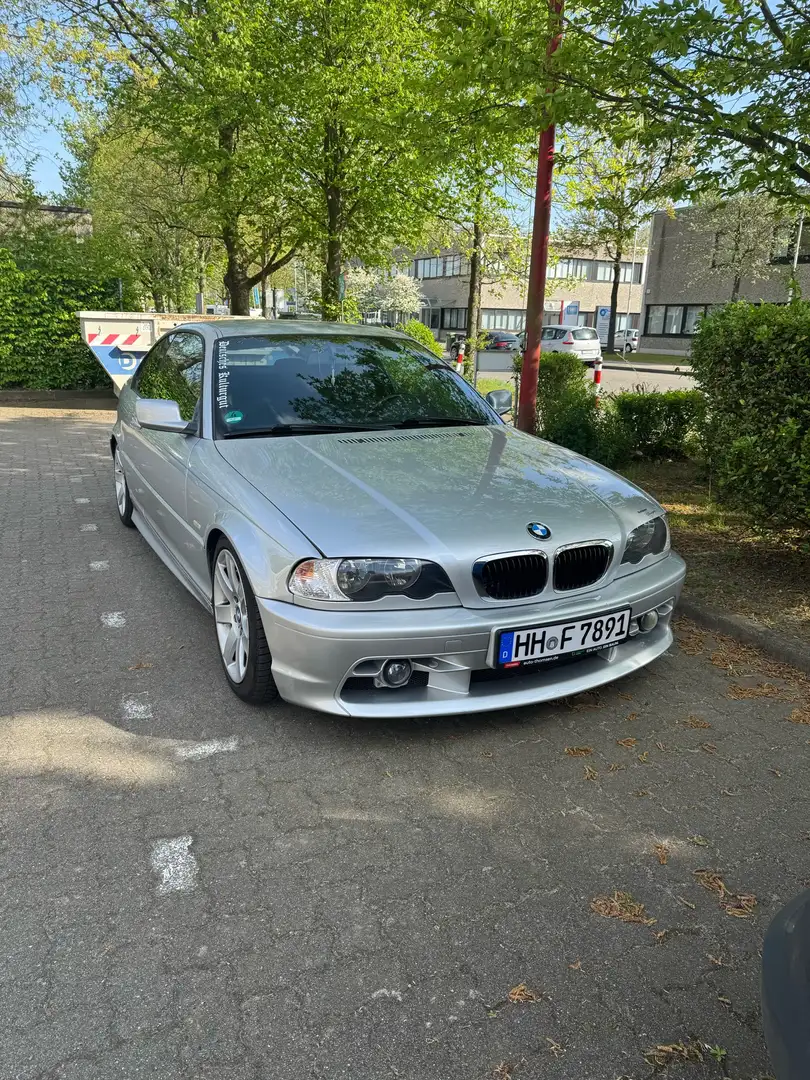 BMW 318 318i Argent - 1