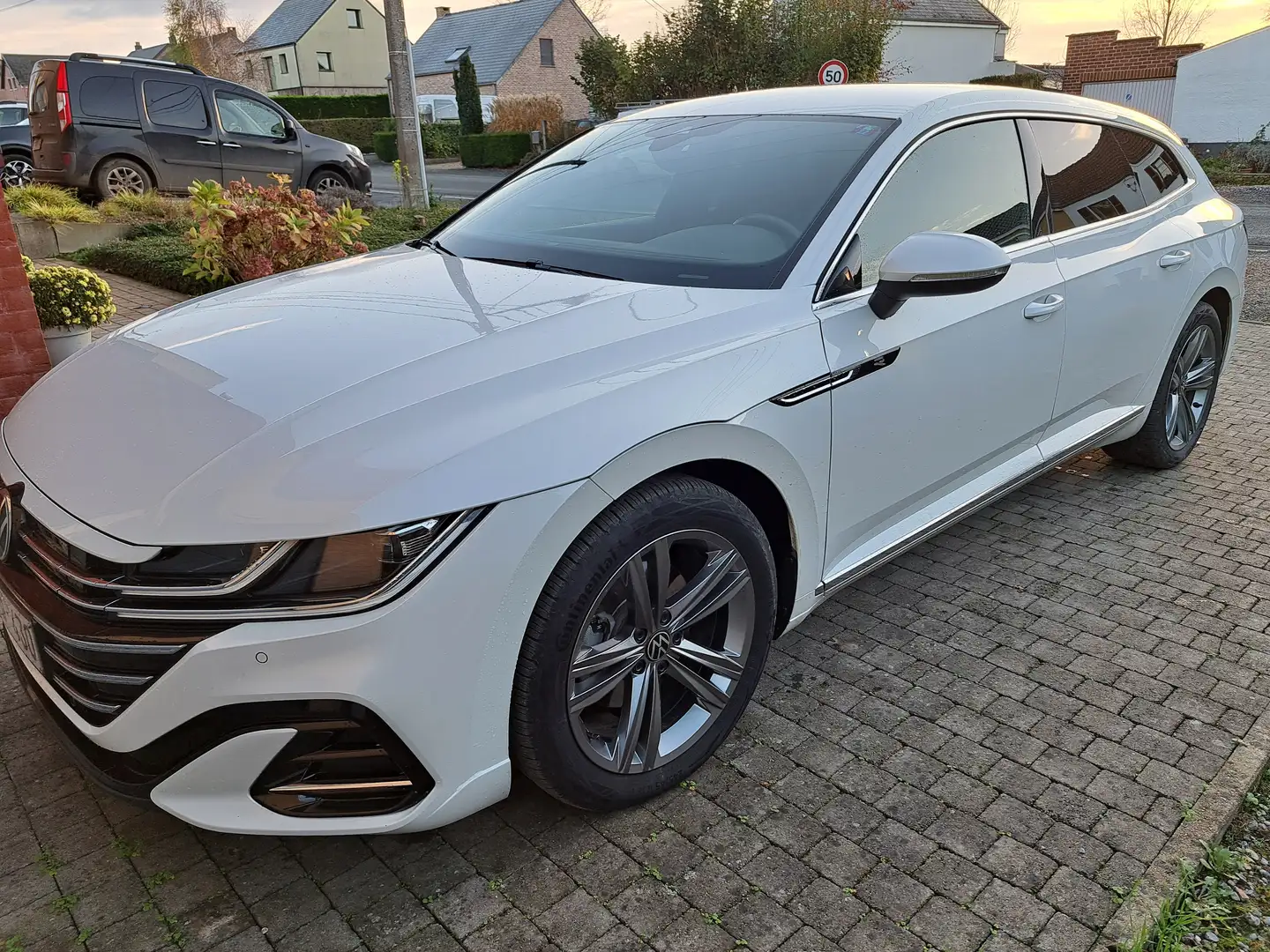 Volkswagen Arteon Arteon SB 1.4 eHybrid PHEV R-Line OPF DSG (160 kW) Wit - 1