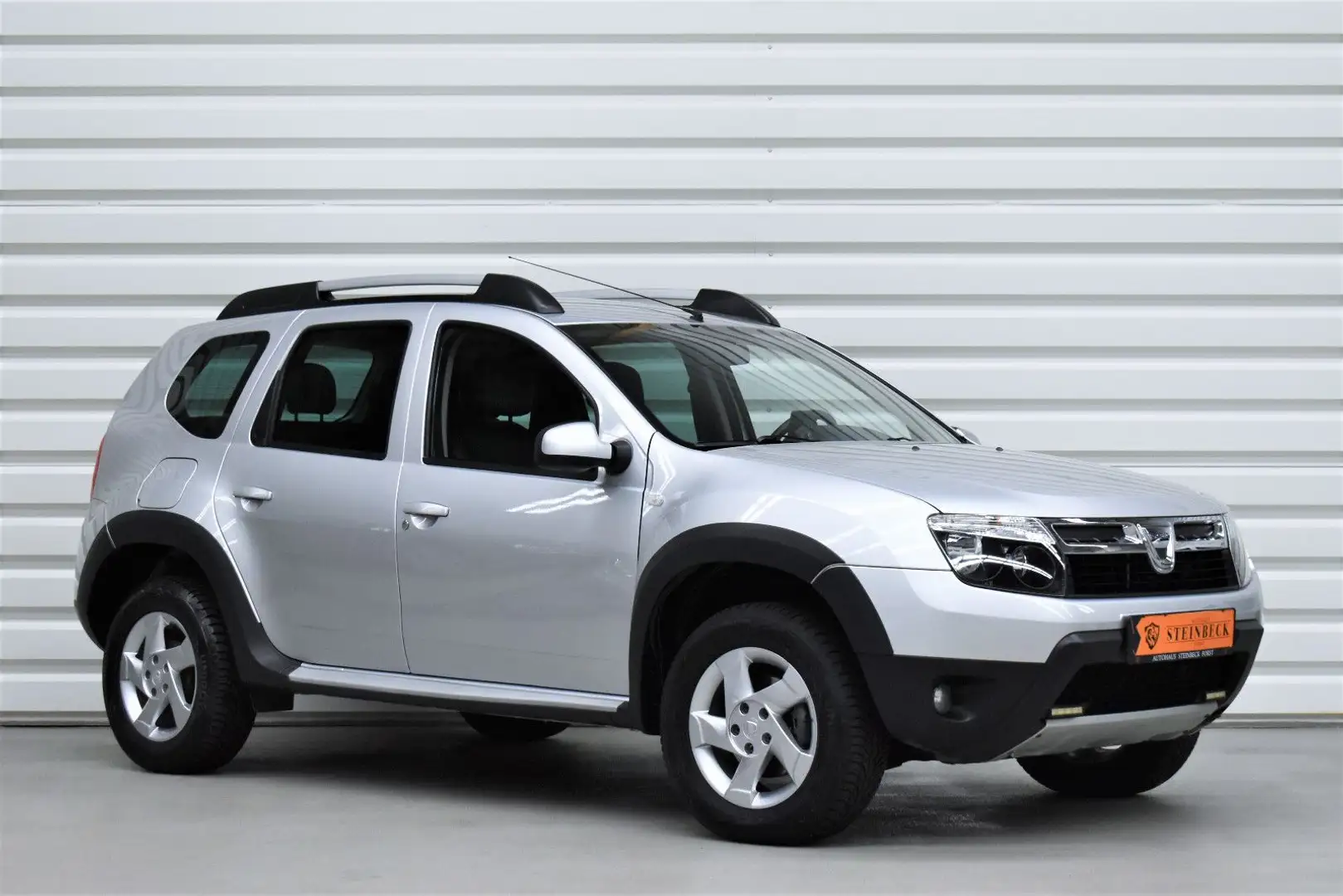 Dacia Duster I GPS 4x4+Navi+Klima+Leder+61.300KM+AHK Gri - 1