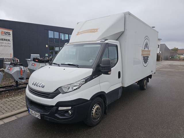 Imagine Iveco Daily 35 S 14
