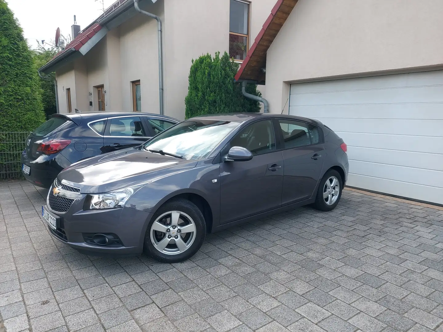 Chevrolet Cruze Cruze 1.6 Сірий - 1