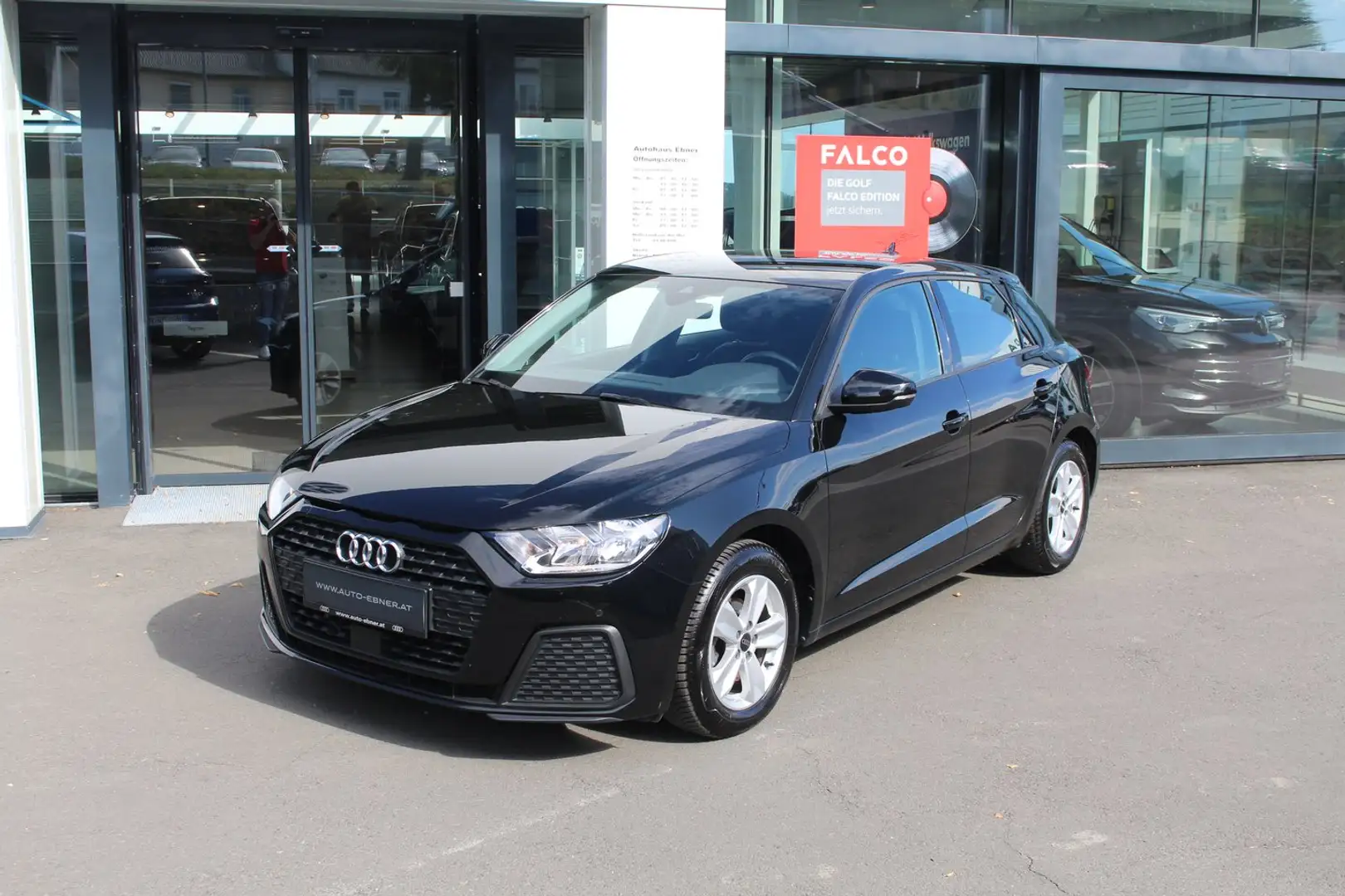 Audi A1 25 TFSI Schwarz - 1