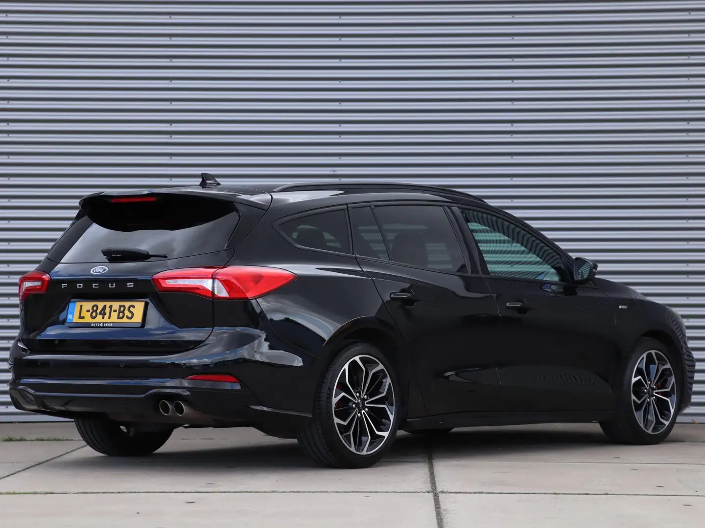 Ford Focus Wagon 1.0 EcoBoost ST Line Business *Winterpack*Na Noir - 2