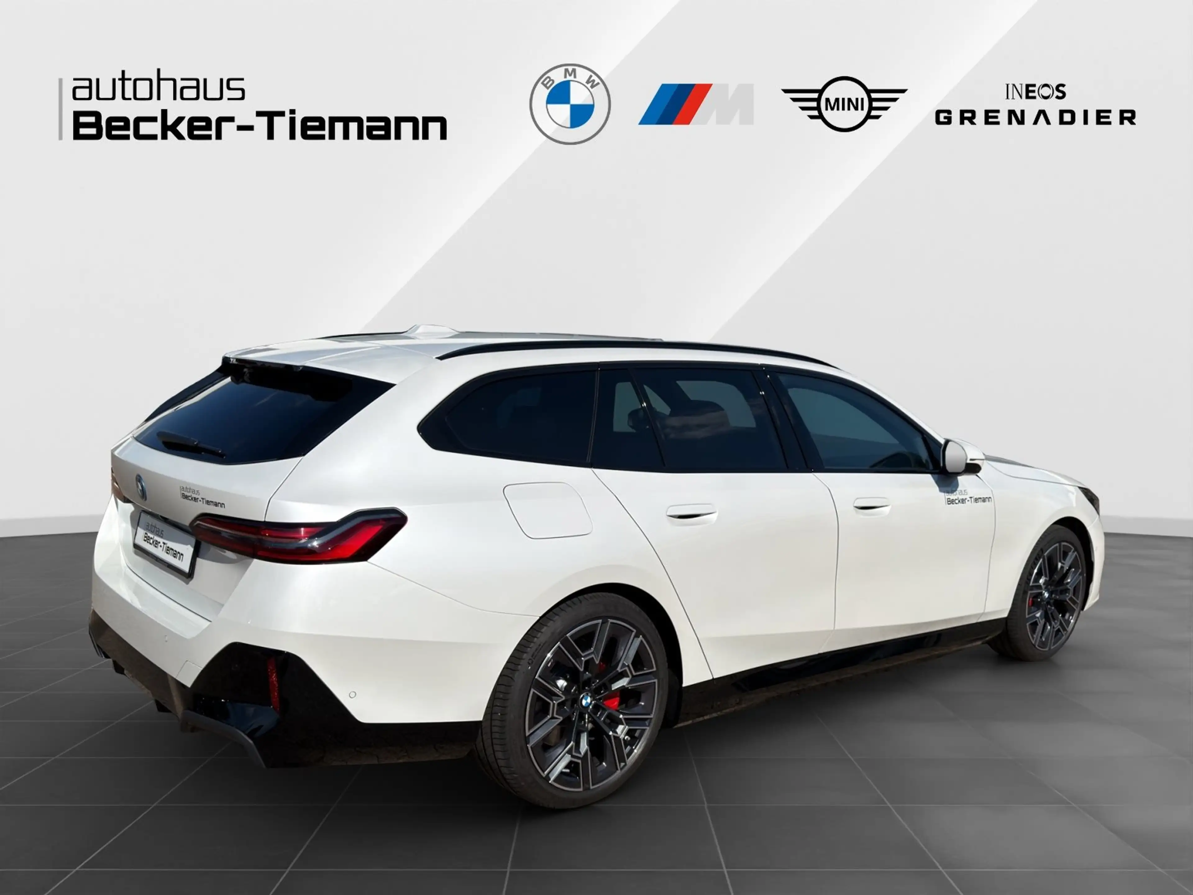 BMW i5 eDrive40  UPE 91.105,- € #exclusive — photo 6