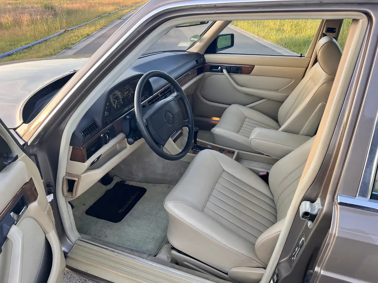 Mercedes-Benz S 300 W 126, foto 6