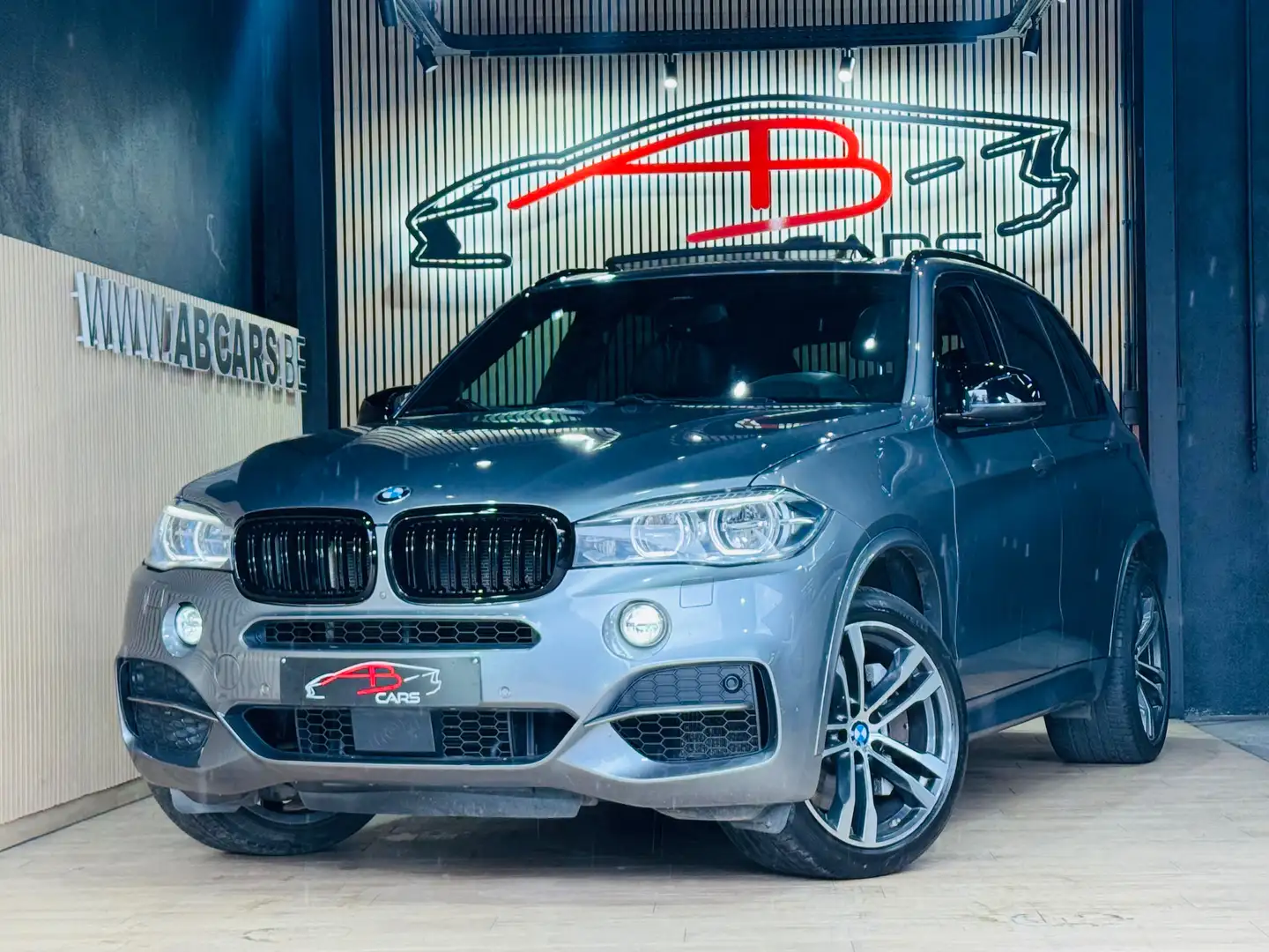 BMW X5 M50 dAS * GARANTIE 12 MOIS * Šedá - 1
