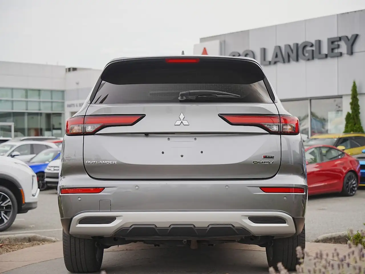 Mitsubishi Outlander снимка Mitsubishi Outlander